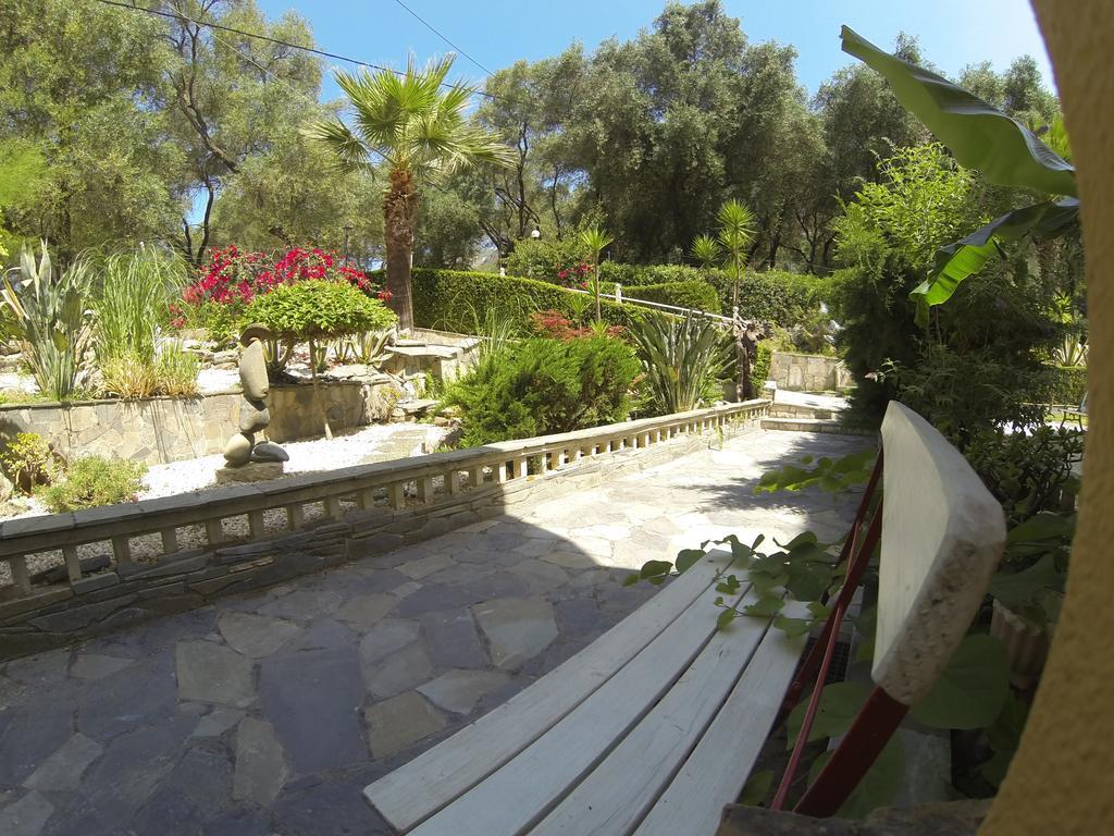 Golden Sun Apartment Parga Exterior foto