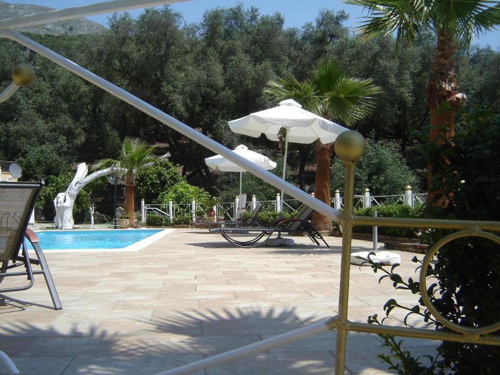 Golden Sun Apartment Parga Exterior foto